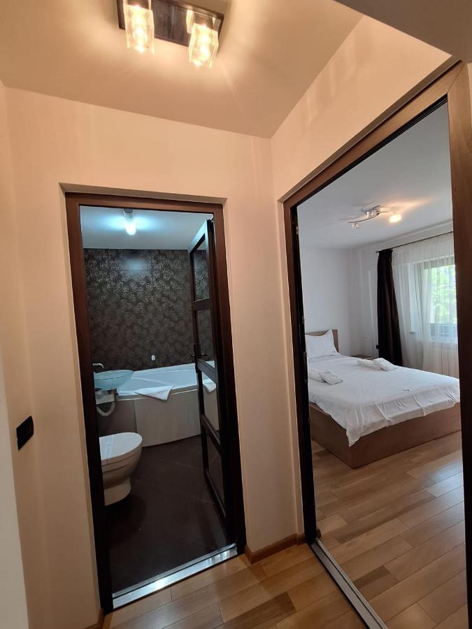 Urban George Enescu 4 Beedroom Apartment Suceava Bagian luar foto