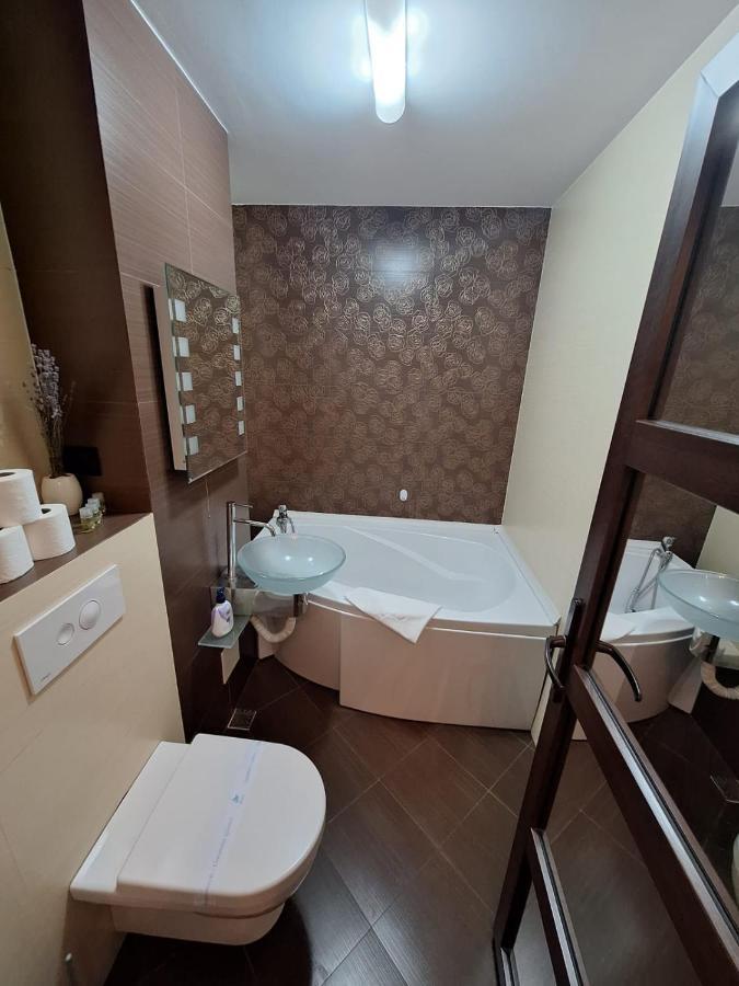 Urban George Enescu 4 Beedroom Apartment Suceava Bagian luar foto