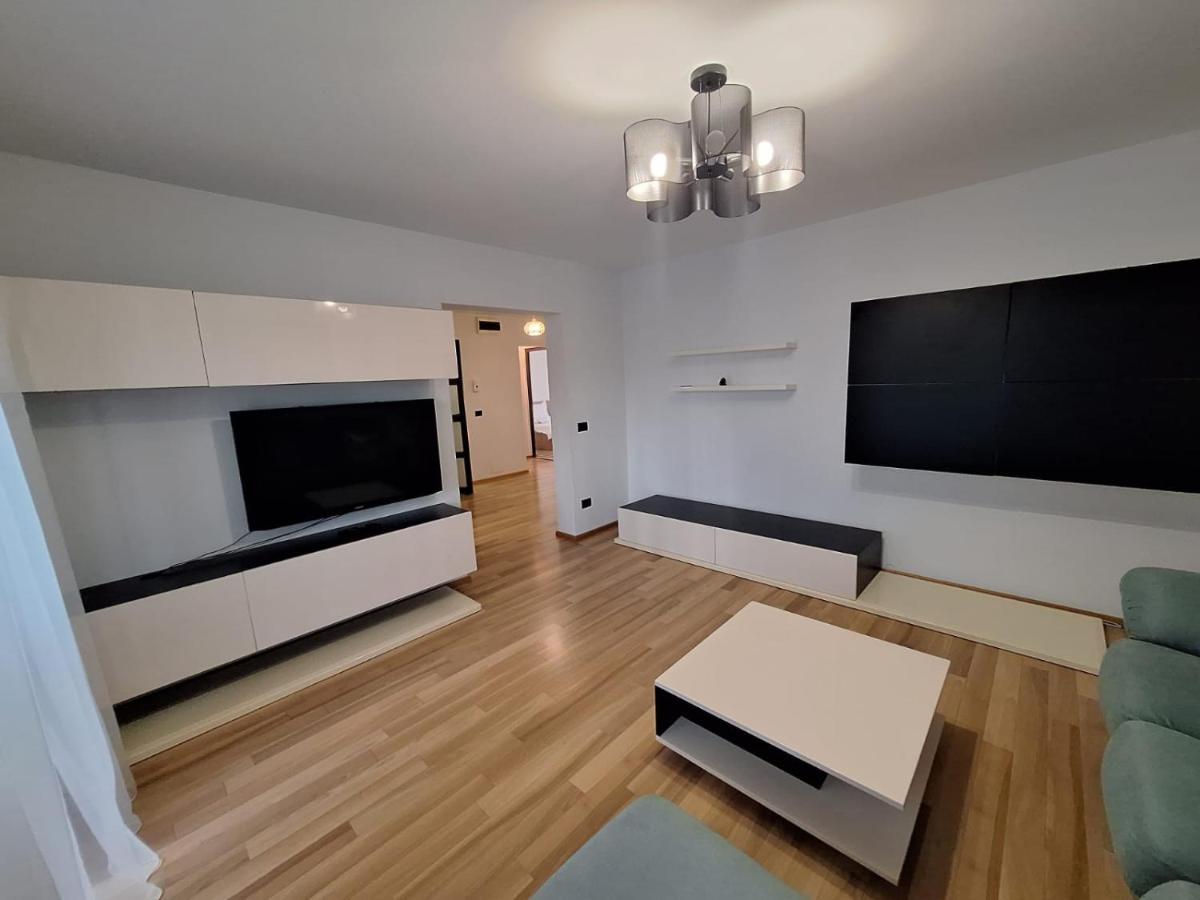 Urban George Enescu 4 Beedroom Apartment Suceava Bagian luar foto